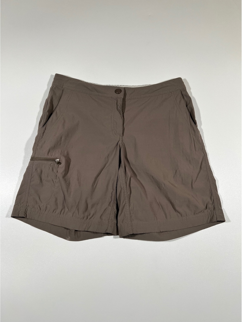 L.L. Bean Women's Brown Nylon Hiking Shorts Size 8 Zip Pocket Outdoor Utility